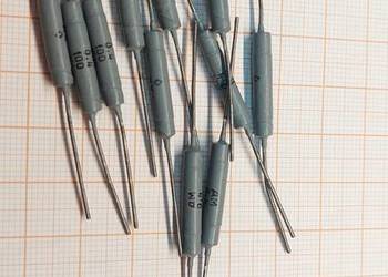 Dławik AM (DM) 0,4 100 x4  36 szt.   (A718)