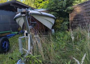 Sprzedam łódkę z przyczepą