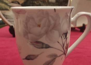 KUBEK BIAŁA RÓŻA
FINE BONE PORCELANA KOSTNA ANGIELSKA
Sygnow