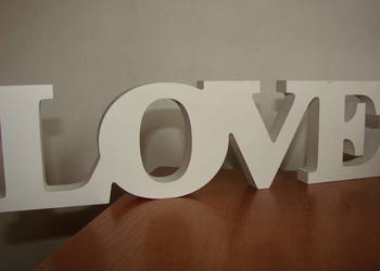 LOVE napis