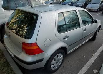 Golf w gazie, z ważnymi opłatami
