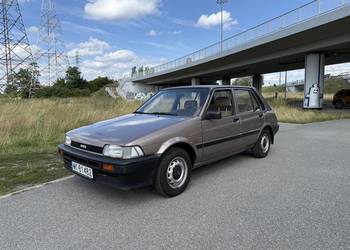 Toyota COROLLA 1986r. stan b.dobry