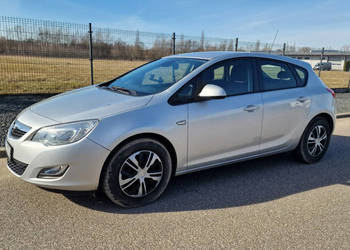 Opel Astra J FILM 148tys km 2012r 1.7CDTi Klima Isofix Tempomat Zadbana J …