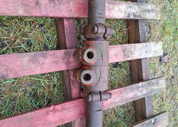 Wał dolny podnośnika DT 75