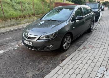 Opel astra j Cosmo Sport Tourer 1.7 125 km zamienię/zamiana