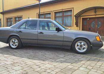 1986 Mercedes 300E W124 sedan 3.0 180KM benzyna wąska listwa