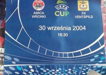 Plakat piłkarski Amiki Wronki - UEFA Cup, dwie fotki piłkarzy z autografami