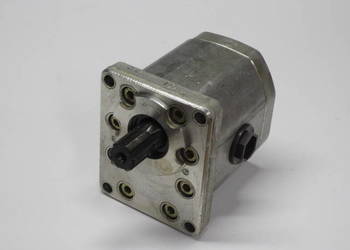 Pompa hydrauliczna wspomagania Fortschritt ZT323 - 6 frezów NOWA