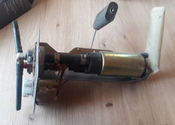 Pompa paliwa Ford Escort MK7 1.6 16V-WYSYŁKA.