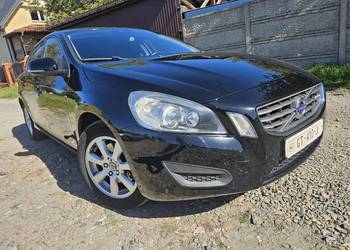 Volvo V60 1.6TB T4 180ps Klimatronik * Parktronik * Xenon * Zadbany * Polec