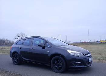 Opel Astra 2015r