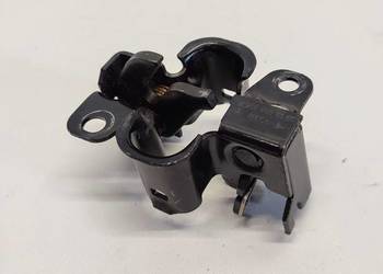 MERCEDES W211 RYGIEL ZAMEK MASKI A2198800160