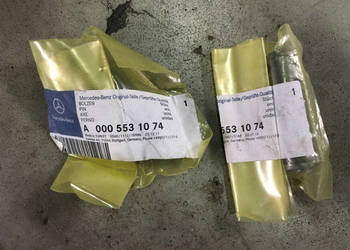 Bolec Siłownik Kabiny Mercedes 0005531074