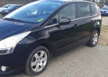 Peugeot 5008 w super stanie automat