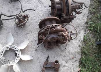 Toyota Dyna 150 2005r 2,5 25d4D zwrotnica przód