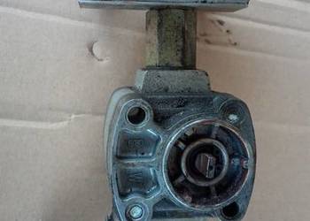 Pompa hydrauliczna  blok zaworowy
