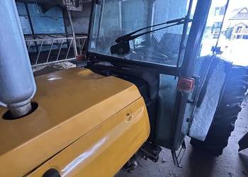 Ciągnik Reanult Dioniz