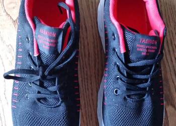 Sportowe lekkie buty 42