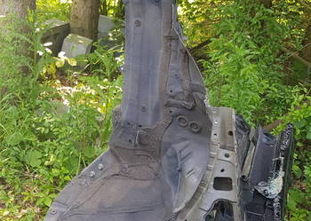 ćwiartka  do toyota  auris  2012-2018r