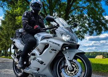 Honda CBR600F4i 2002r.