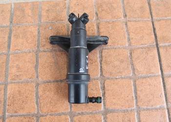 SPRYSKIWACZ LAMPY PRAWY BMW E61