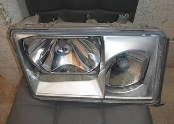 Mercedes W124 reflektor prawy Hella