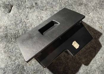 Schowek kierowcy BMW e34