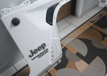 Błotnik prawy Wrangler JL sport sahara do założenia w kolor biały