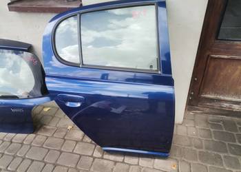 DRZWI PRAWY TYŁ TOYOTA YARIS 1 8K8