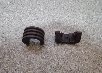2 GUMY POD ZBIORNIK PALIWA YAMAHA YZ 250 2T 99R