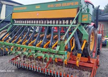 Siewnik AMAZONE D8-25 Super 2,5m Ścieżki centralny docisk grabie drobny 3m