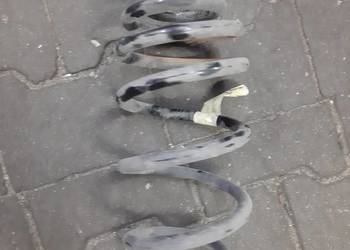 Sprezyna Zawieszenia Tyl Opel Insignia 2.0 CDTI Diesel Sprezyna Zawieszenia Tyl Opel Insignia 2.0 CDTI Diesel
