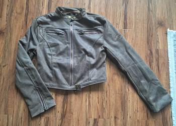 nowa cienka beżowa  kurteczka na metce jest rozmiar M ale to chyba jest XS/