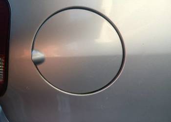 Klapka wlewu paliwa volkswagen fox