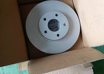 Tarcze hamulcowe przód Ford Focus mk4