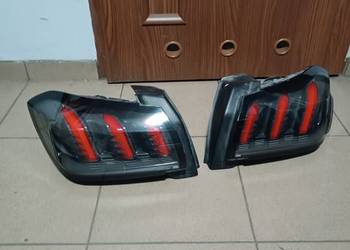 Peugeot 208 lampy tył prawa + lewa LED