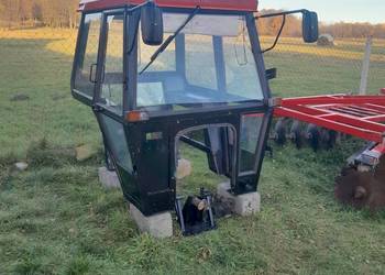 Kabina do Ciągnika c360 I c330M Gruby Materiał Mocowana na Poduszkach.