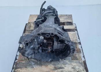 Audi A4 B5 1.8 20v KRZYNIA BIEGÓW DHZ manualna MANUAL