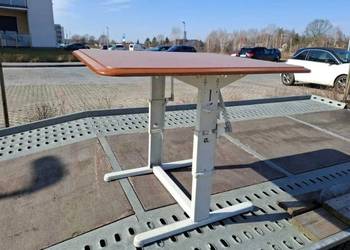 Stol skladany z mechanizmem z blatem przyczepa kamper
