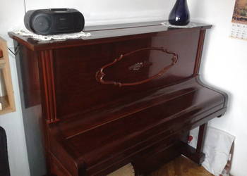 Sprzedam zabytkowe pianino