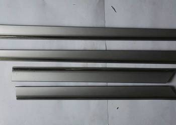 Mercedes W203 sedan Listwa drzwi listwy listwa boczna ozdobna