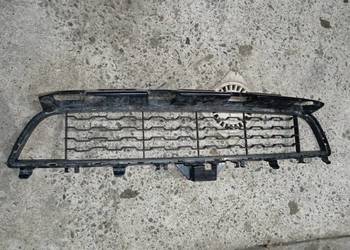 KRATKA ŚRODKOWA ZDERZAKA BMW 4 F32 F33 M PAKIET 8054503