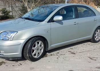 Toyota Avensis T25 2.0 D4D opłaty wyposażona godna zainteresowania