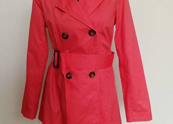 Damski Trencz Różowy z Paskiem – Dwurzędowy, Klasyczny, Troll