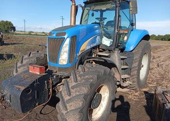 New Holland T8040