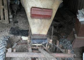 Rozsiewacz nawozów KOS