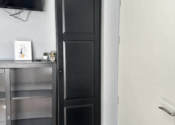 szafa PAX IKEA czarnobrązowa, z wyposażeniem