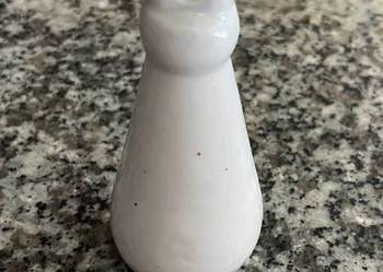 Porcelanowa rączka do spłuczki zabytek