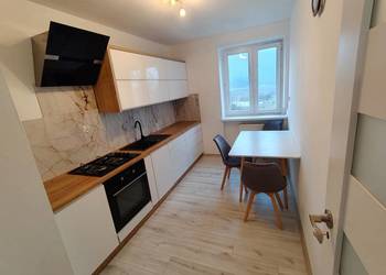 Myśliwska Świeżo poRemoncie  2 pokojowe kuchnia balkonPiwnica miejsce par