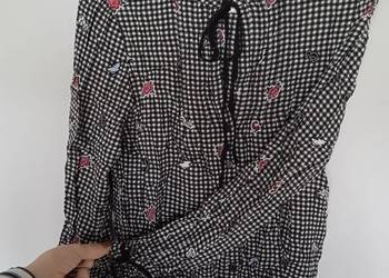 Bluzka z wiązaniem na dekolcie OVS